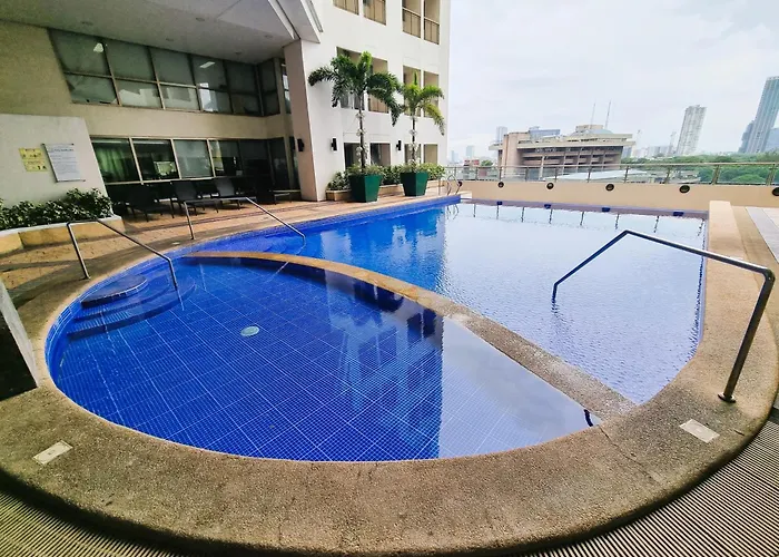 Newly Furnished In The Heart Of Quezon Near Philippine Hospitals