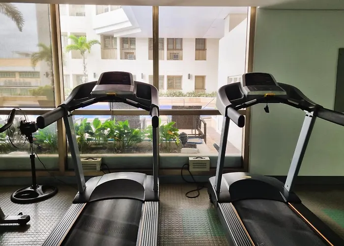 Apartment Newly Furnished In The Heart Of Quezon Near Philippine Hospitals *