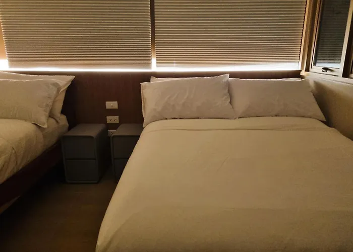 Newly Furnished In The Heart Of Quezon Near Philippine Hospitals