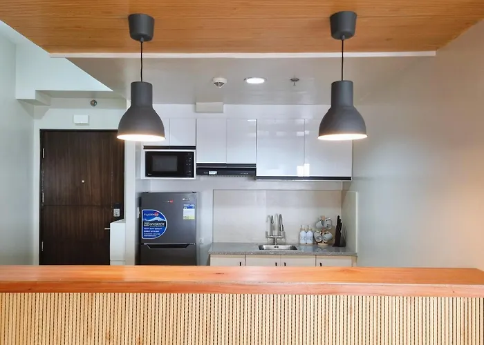 Apartment Newly Furnished In The Heart Of Quezon Near Philippine Hospitals