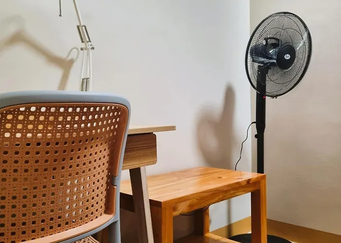 Newly Furnished In The Heart Of Quezon Near Philippine Hospitals Apartment