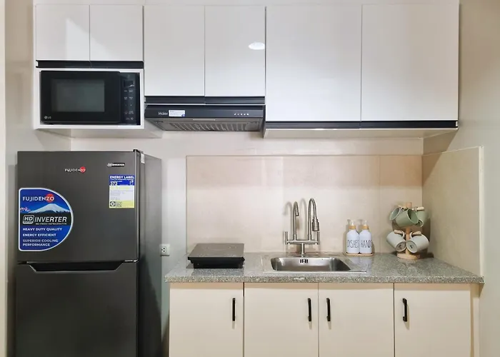 Newly Furnished In The Heart Of Quezon Near Philippine Hospitals * Manila