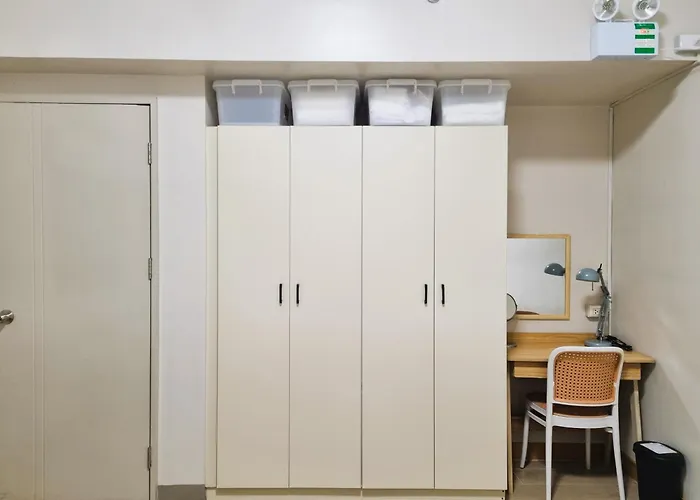 Apartment Newly Furnished In The Heart Of Quezon Near Philippine Hospitals Manila